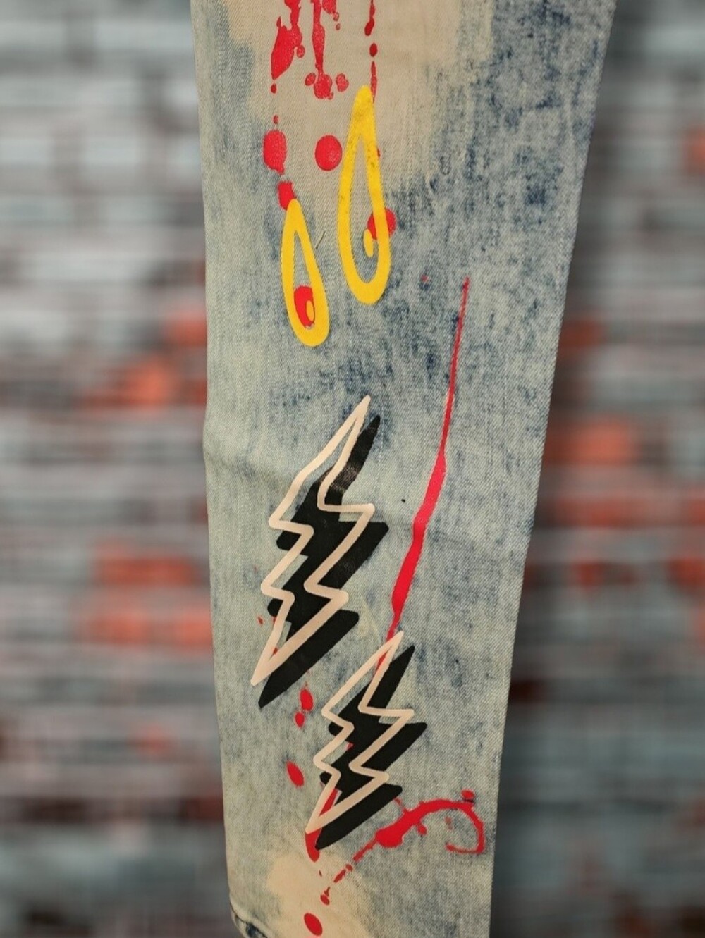 Rue21 Unisex Premium Flex Graffiti Jeans - Picture 15 of 16